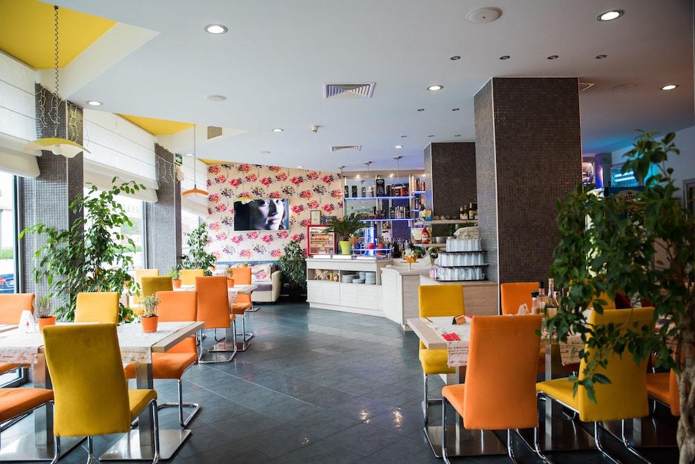 Aqua Hotel Varna Eksteriør billede