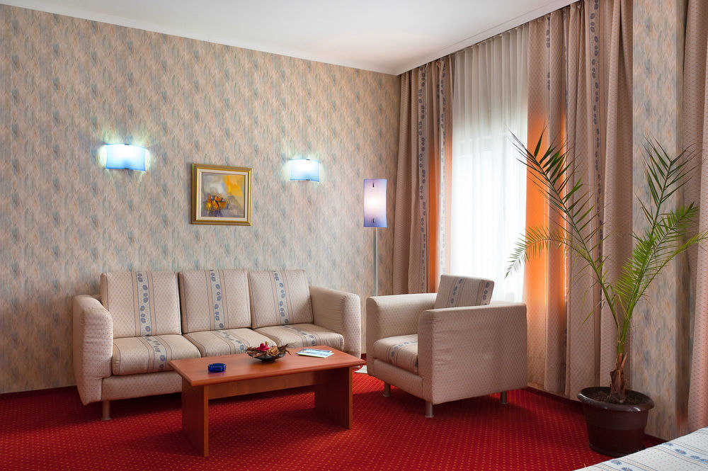 Aqua Hotel Varna Eksteriør billede
